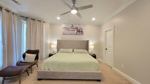 3 habitaciones, escritorio, tabla de planchar con plancha y wifi gratis