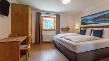 5 bedrooms, internet