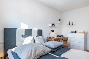 1 bedroom, free WiFi, bed sheets