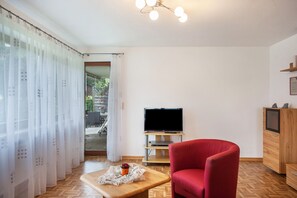 Televisor, reproductor de DVD i estèreo