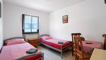 1 habitación, wifi gratis y ropa de cama