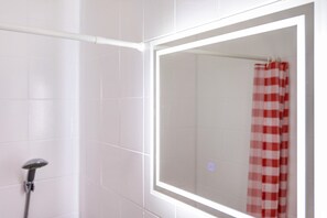 Shower, towels