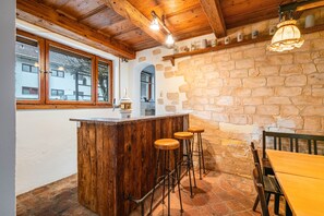 Dining - Knödelhof 'Appartement 4' with Shared Terrace and Wi-Fi (Putzbrunn)