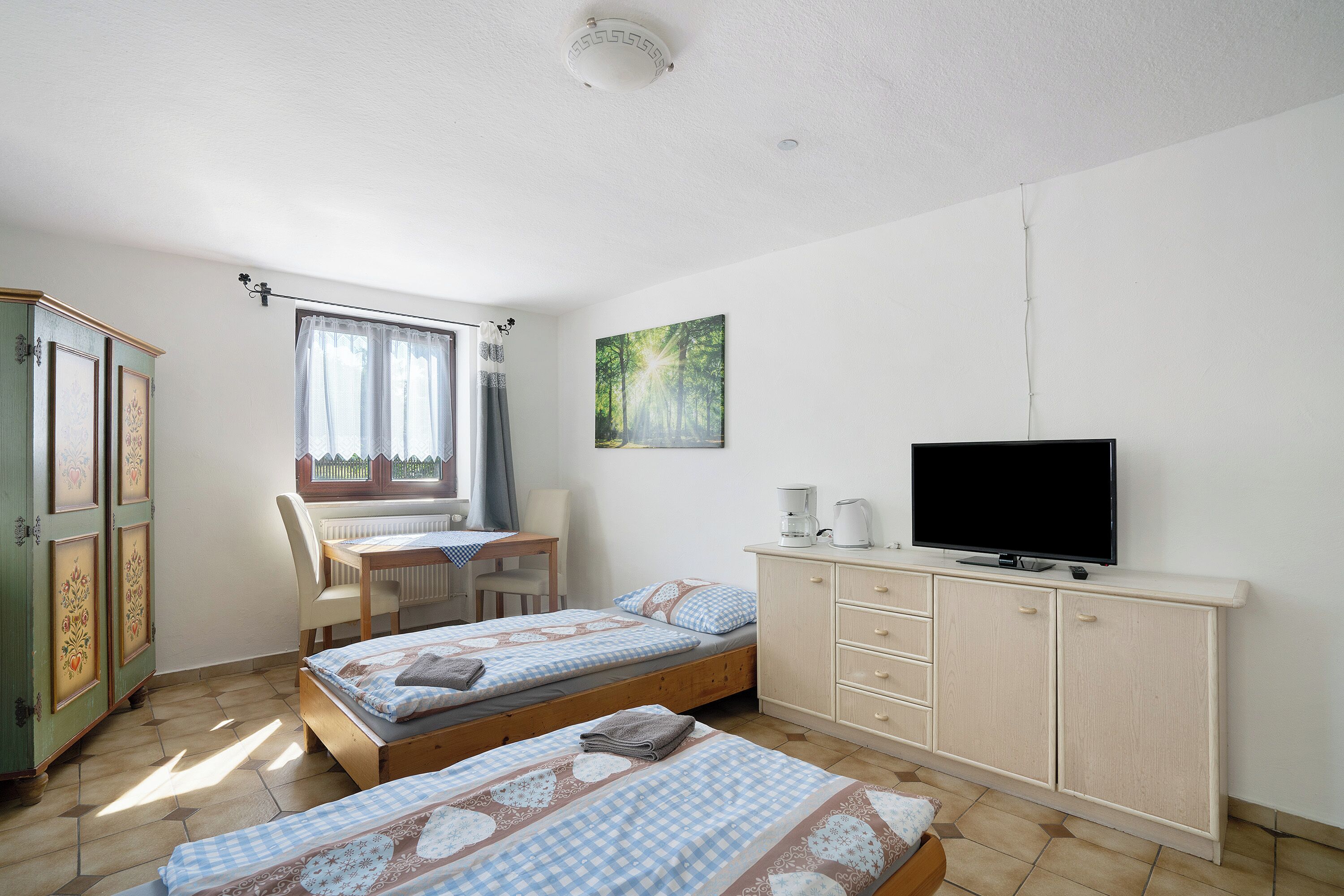 1 室のベッドルーム、WiFi (無料)、ベッドシーツ