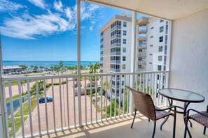 Property grounds - Surreal Gulf Views Close To The Beach 3606 (Bonita Springs)