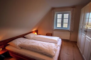 2 sovrum, strykjärn/strykbräda, gratis wi-fi och sängkläder