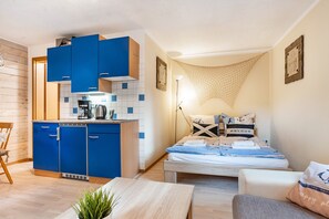 1 quarto, Wi-Fi de cortesia, roupa de cama