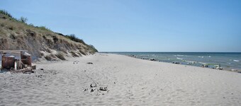 Bungalow "Hörselberg, Bgl 15" with Private Terrace & Wi-Fi