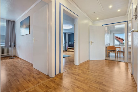 Interieur. Holiday Apartment in the Weser Uplands – Ith Panorama, Balcony & Hiking Paradise