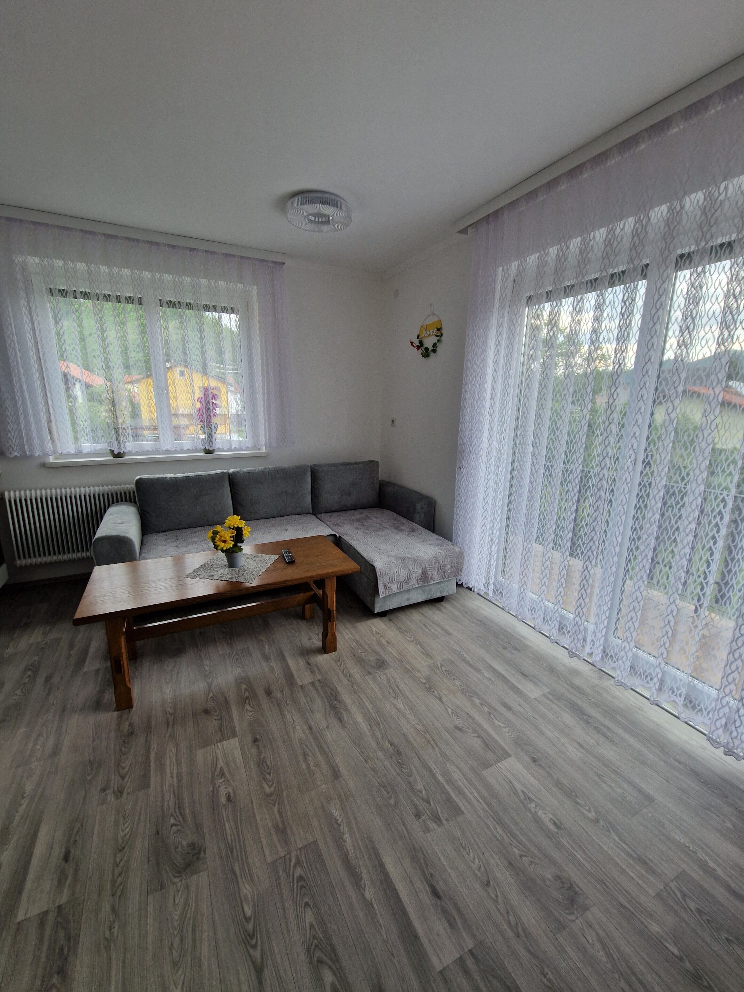 Ferienwohnung 'Haus Rose' Mit Bergblick, Gemeinschaftsgarten Und Wlan - Leoben