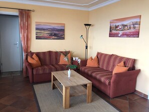 TV, fireplace, DVD player, stereo