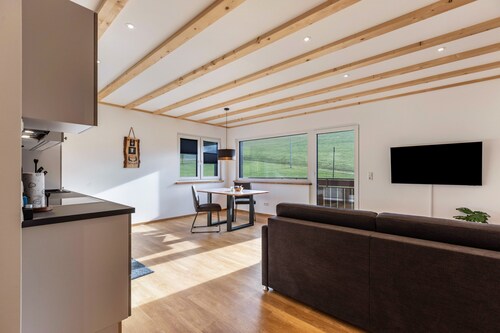 Ferienwohnung 'Bergpanorama' mit Bergblick, Gemeinschaftsterrasse und WLAN