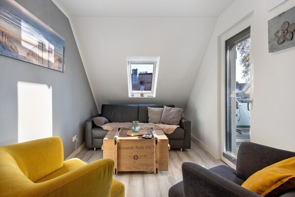 TV, DVD player - Apartment 'Ferienwohnung Wiesen' with Balcony and Wi-Fi (Grömitz)