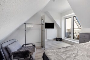 1 bedroom, iron/ironing board, free WiFi, bed sheets