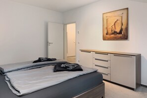 3 Schlafzimmer, Bügeleisen/Bügelbrett, kostenloses WLAN, Bettwäsche