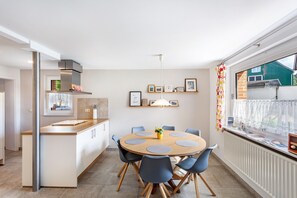 Dining - Holiday Home 'Biedermann' with Terrace, Balcony Wi-Fi and Meine Card plus Gästekarte (Willingen (Upland))