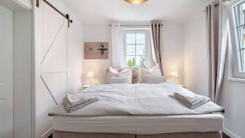 4 Schlafzimmer, Bügeleisen/Bügelbrett, kostenloses WLAN, Bettwäsche