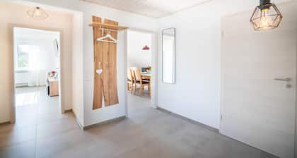 Apartment 'Ferienwohnung Weitblick' with Mountain View, Balcony and Wi-Fi