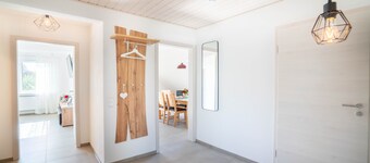 Appartement 'Ferienwohnung Weitblick' avec vue sur les montagnes, balcon et Wi-Fi