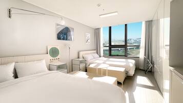 Cortinas opacas y wifi gratis