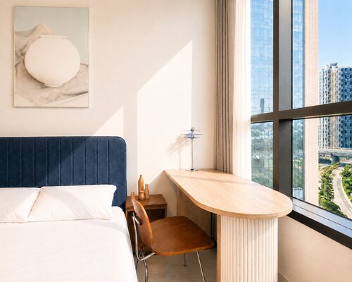 UH FLAT THE SONGDO