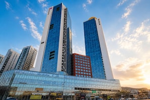Exterior - UH FLAT THE SONGDO (Incheon)