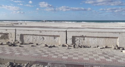 Luxury apartment with roof for rent in Palm Beach, Alexandria with air condition