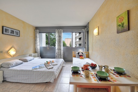 Wifi gratis y ropa de cama