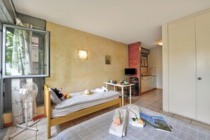 Wi-Fi gratuit, draps fournis