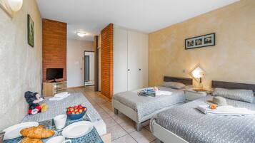 Studio Standard (Chiasso Apartments 204)