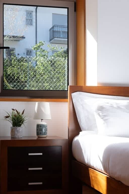 2 bedrooms, iron/ironing board, Internet, bed sheets