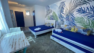 Family Quadruple Room | 1 bedroom, minibar, desk, free WiFi