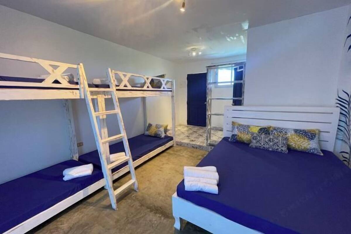 1 habitación, minibar, escritorio y wifi gratis