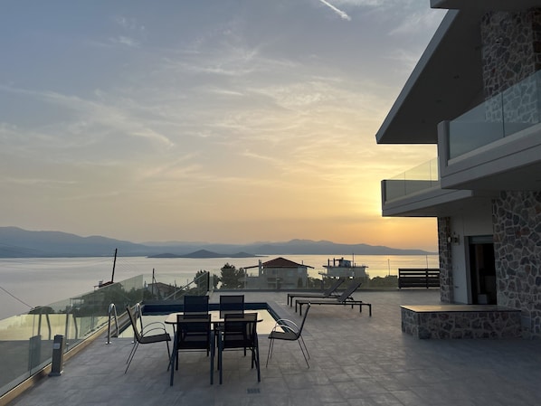 Terrace/patio - Theologos Views (Lokroi)