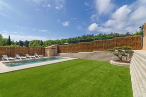 Pool - Club Villamar - Stunning new villa in Aigua Viva Park near Lloret de Mar, featuring a private poo... (Vidreres)