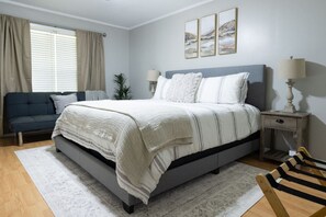 3 chambres, bureau, Wi-Fi, literie fournie