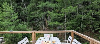 Modern Home w/ Creek Views & Family Suite