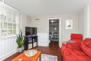 TV - The Grant Park Escape B (Atlanta)