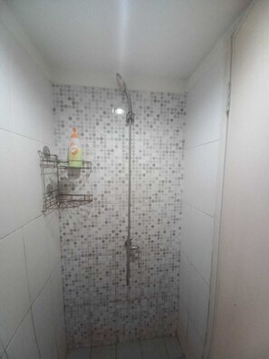 ห้องดีลักซ์ดับเบิล | ห้องน้ำ | ผ้าเช็ดตัว, สบู่