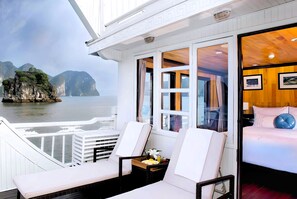 Presidential Suite with Terrace and Bathtub | Terrace/patio - Hera Classic Boutique Cruise (Ha Long)