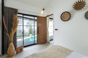 Villa Deluxe, 2 chambres, patio, vue piscine | Vue de la chambre