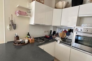 Private kitchen - Lido di Jesolo, Italy. Entire accommodation (Lido di Jesolo)