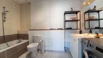 Handdoeken, zeep, shampoo, toiletpapier