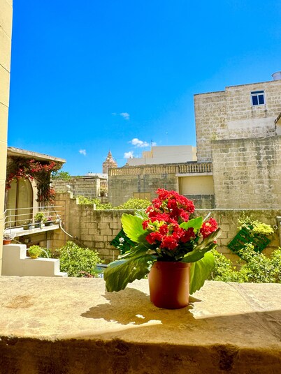 Welcome :] to Xagħra at the heart of Gozo!