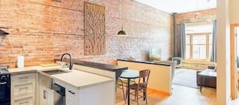 Historic downtown apartment / Fully renovated