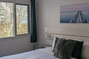 1 chambre, bureau, Wi-Fi gratuit, draps fournis