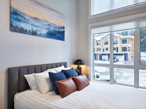 4 bedrooms, iron/ironing board, free WiFi, bed sheets - Brand New Nordix Townhouse / Wonderful Views (Panorama)