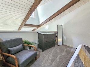 2 slaapkamers, een strijkplank/strijkijzer, gratis wifi, beddengoed