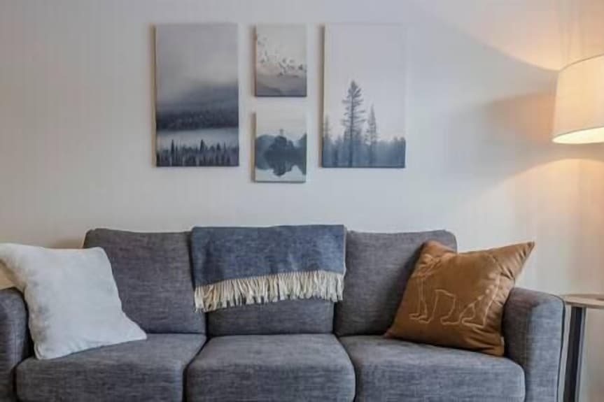 3 Bed Townhouse - Fireplace - Great Location - Fernie