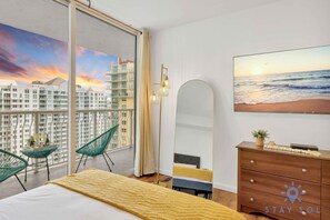 1 habitación, tabla de planchar con plancha, cuna de viaje y wifi 